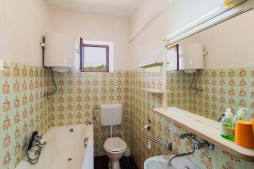 Three-Bedroom Apartment image 3