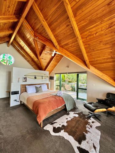 Waterfront loft with city view in West Harbour