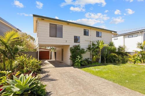 Leura on Ophir in Ventnor