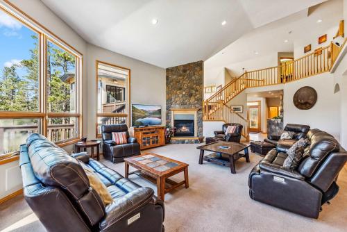 Highlands Ridge Retreat Massive 9 BDR Estate – Breckenridge, CO