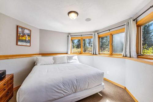 Highlands Ridge Retreat By Pinnacle Lodging – Breckenridge, CO