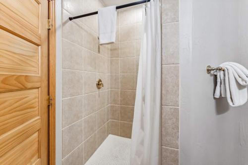 Highlands Ridge Retreat By Pinnacle Lodging – Breckenridge, CO