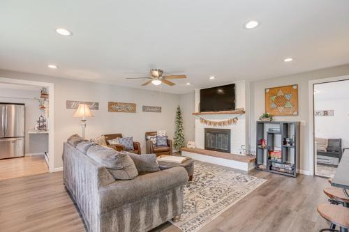 Dog-Friendly Ranch Retreat about 5 Mi to Denver! in Wheat Ridge, Vereinigte Staaten von Amerika