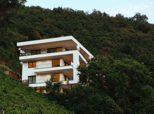 The Hills Merano 4