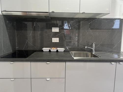 주방, Whyalla Caravan And Tourist Park in 화이앨라