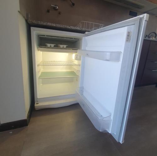 Kitchen, Departamento centrico y moderno en Comodoro - Mooi Apart in Comodoro Rivadavia