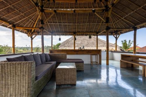 발리 Deluxe Room with Jungle View 3성급 호텔 수영장