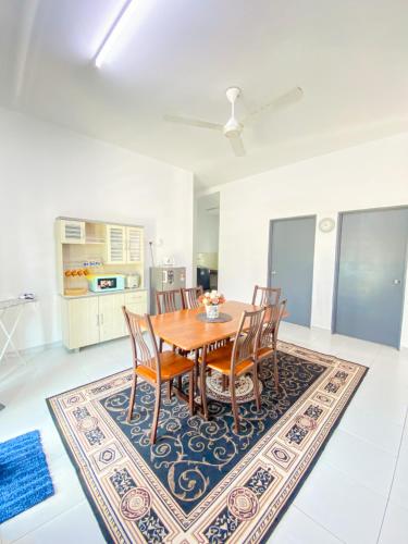 Dramayu Homestay in Kampung Bukit Kuang