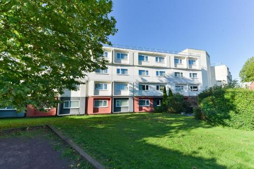 Golden Tulip Roissy Saint Witz - image 12