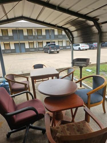 Regency Inn