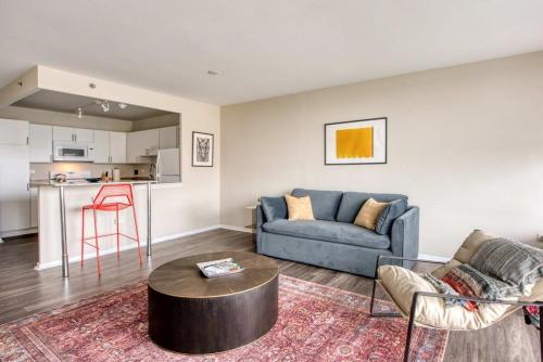 CozySuites 800 Tower 1BR with gym 18 in Louisville, USA