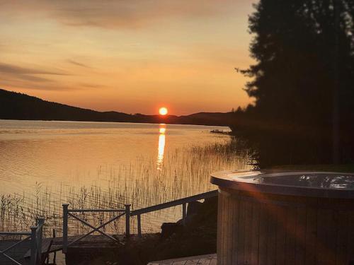 Awesome Home In Bredbyn With Wifi, Sauna And Jacuzzi