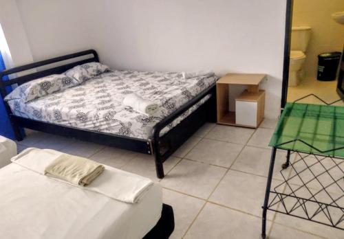 1 double bed, 1 twin bed, 2 bunk beds