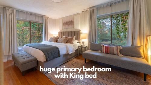 Dream home w fireplace amenities & tons of space in Birmingham, USA