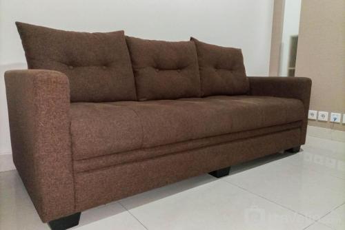 1BR with Cozy Design at Uttara The Icon Apartment By Travelio, Kejayan (fotografie 3)