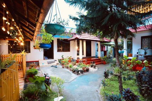 Marari John Villa, Mararikulam