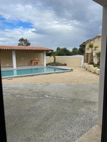 Skats, Maisons 8 personnes in Paizay-le-Chapt