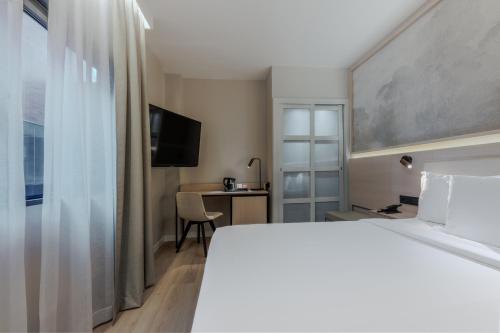 Hotel Vilamarí - image 8