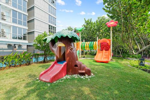 Playground, Marone by Kozystay - Pondok Indah in Pesanggrahan