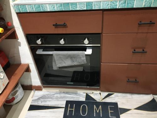 Kitchen, Stay in Manila, Cambridge Village in San Andres