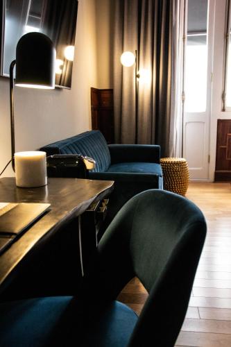 Deluxe Room image 9