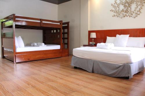 MaClare Resort Room Type - Deluxe Family Room