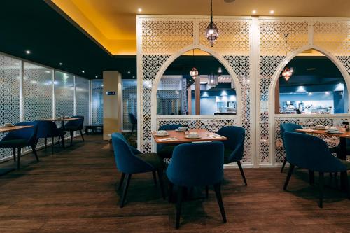 db Seabank Resort + Spa - image 11