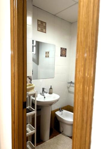 One-Bedroom Apartment image 7