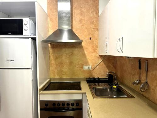 One-Bedroom Apartment image 5