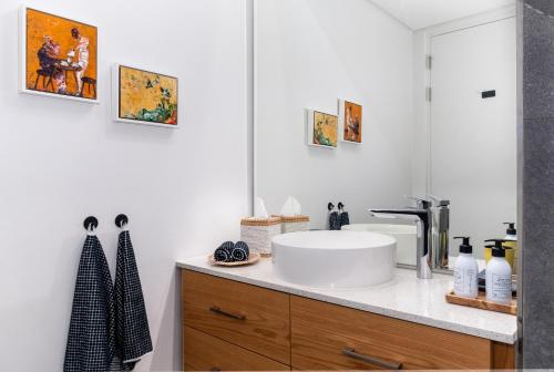 Old Cape Quarter - Cape 8 Collection