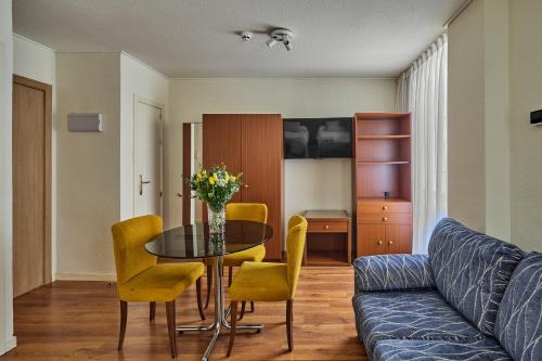 Apartamentos Juan Bravo - image 6