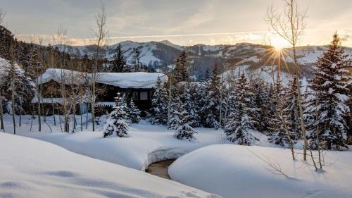 Lucky Star Apartment at Belle Arbor - image 12