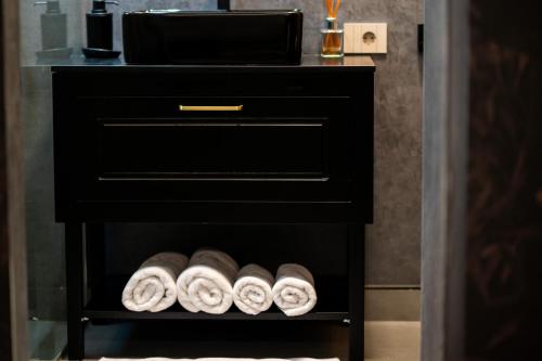 Fürdőszoba, The Penthouse in Vászló