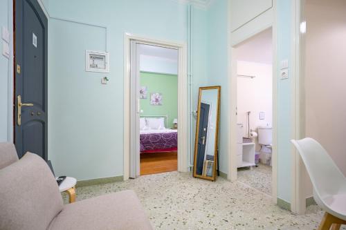 Metaxourgio 2 person apartment by MPS, Atenas (foto 8)