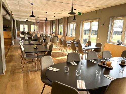 Restaurant, Tylebäck - boende med självhushåll (Tyleback - boende med sjalvhushall) in Halmstad