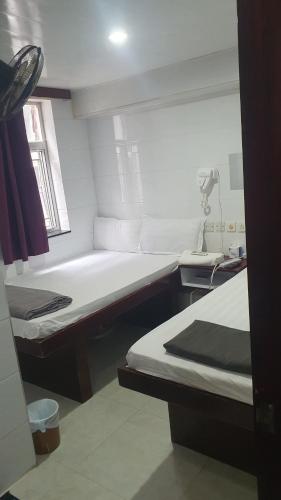 Relaince international hostel Room Type - Triple Room