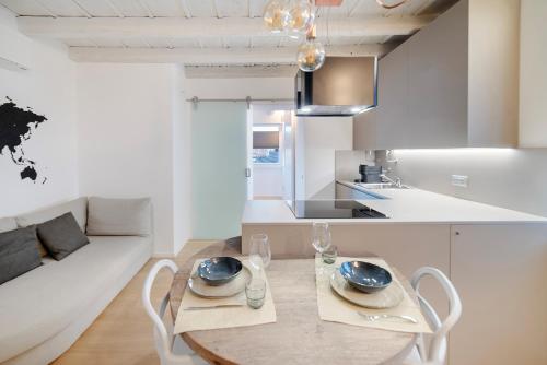LAND HERE APARTMENT in a CITY CENTER, Bergamo (fotografie 10)