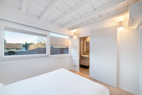 LAND HERE APARTMENT in a CITY CENTER, Bergamo (fotografie 6)