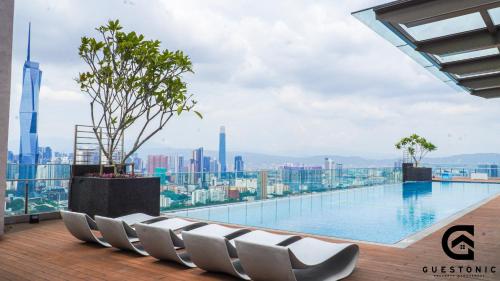 مسبح, Riveria City Kuala Lumpur by Guestonic in كوالالمبور سنترال