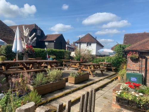 Létesítmények, The Rose & Crown in Burwash