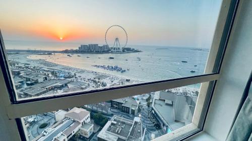 JBR Beachfront Luxe apartment all Rooms Sea Facing, Dubaï (photo 6)