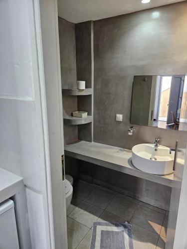 2 bedrooms, 5 beds