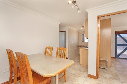 Oyster Retreat in Calypso Beach