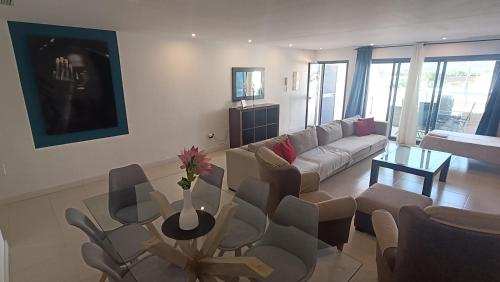 ห้องส่วนกลางสำหรับนั่งเล่น/ดูทีวี, Livingtarifa Apartamento La Marea in เปโโร บาเลียนเต