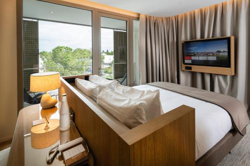 1 queen bed