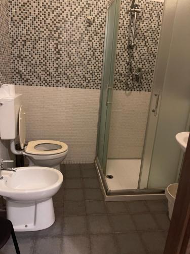 Double Room with Private Bathroom image 9