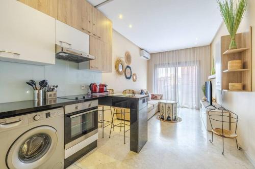 Cozy and brand new luxury flat and hypercenter Marrakech - Tap to explore photos