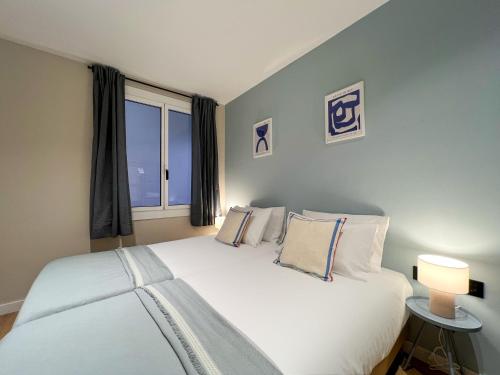 Four-Bedroom Apartment image 9