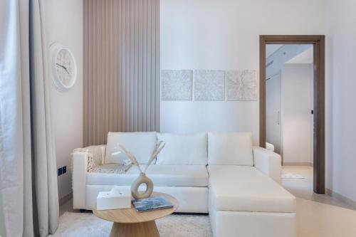 STAY BY LATINEM Luxury 2BR Holiday Home CV A813 near Burj Khalifa, Dubaj (fotografie 4)