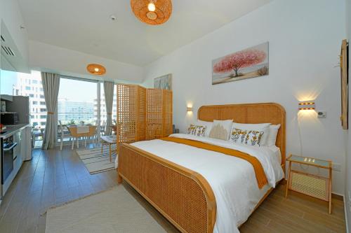 Studio Apartment with Beautiful View